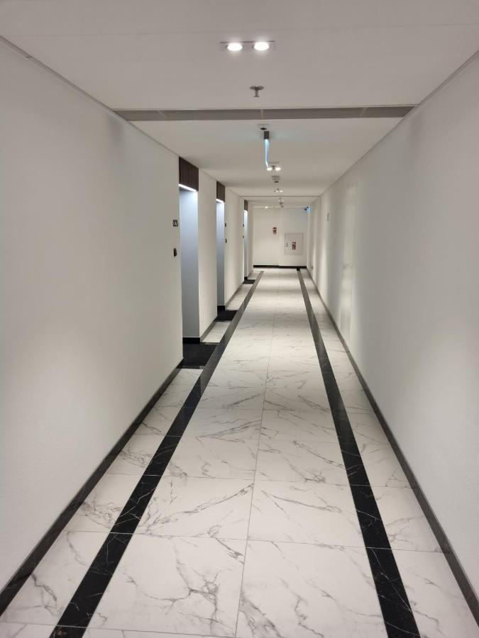Jbhotels Apartament Comfort Hanza Tower Szczecin Zewnętrze zdjęcie
